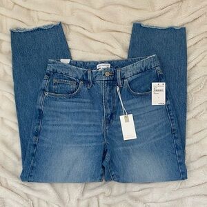 NWT Good American Good Vintage straight leg jeans Indigo frayed hem Sz 6/28